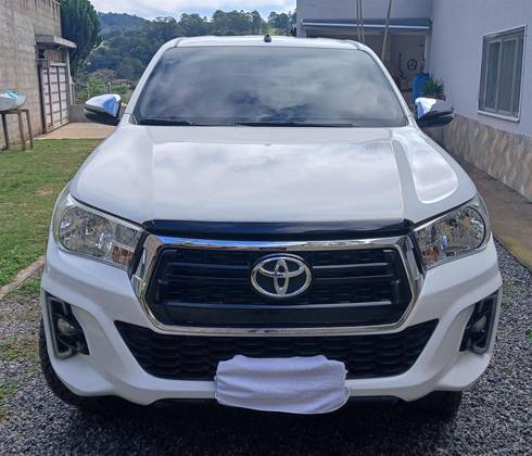 TOYOTA HILUX 2.8 SRV 4X4 CD 16V DIESEL 4P AUTOMÁTICO TOYOTA HILUX 2.8 SRV 4X4 CD 16V DIESEL 4P AUTOMÁTICO